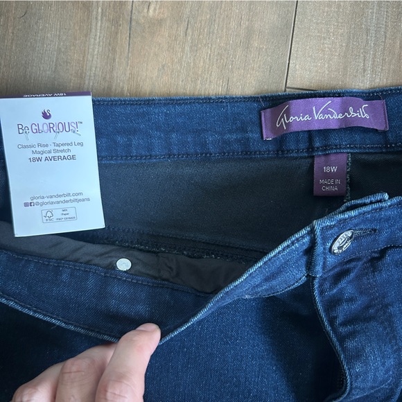 NWT Gloria Vanderbilt ‘Amanda’ Jeans - Picture 3 of 4